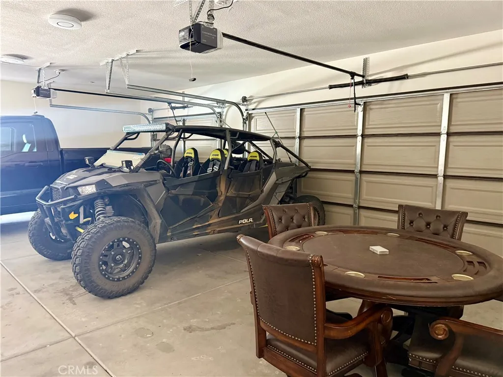 7164 Kingsley Avenue, Hesperia, California 92345 home-pic-32